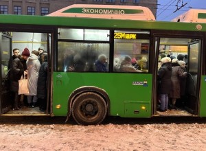  Девушка потеряла сознание в автобусе из Академического
