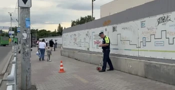 В Екатеринбурге два самокатчика влетели друг в друга около цирка