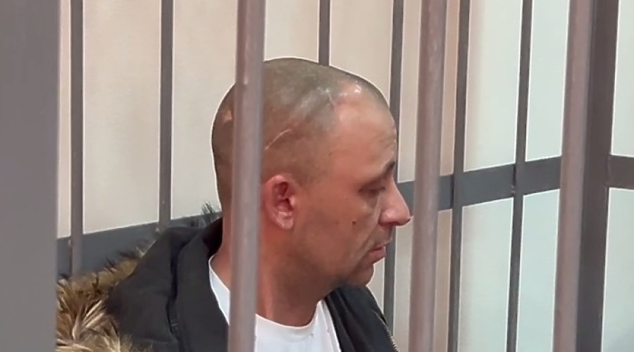 В Екатеринбурге суд со второго раза отправил в СИЗО бизнесмена, заказавшего облить жену кислотой
