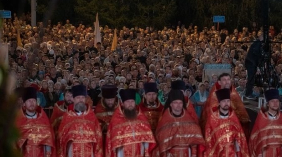 В Екатеринбурге перекроют движение из-за крестного хода