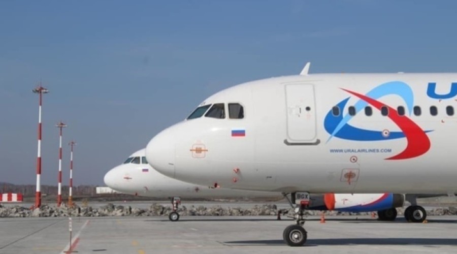 Самолет «Уральских авиалиний» не смог взлететь в Екатеринбурге