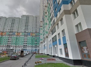 В многоэтажке Екатеринбурга образовались трещины после ремонта
