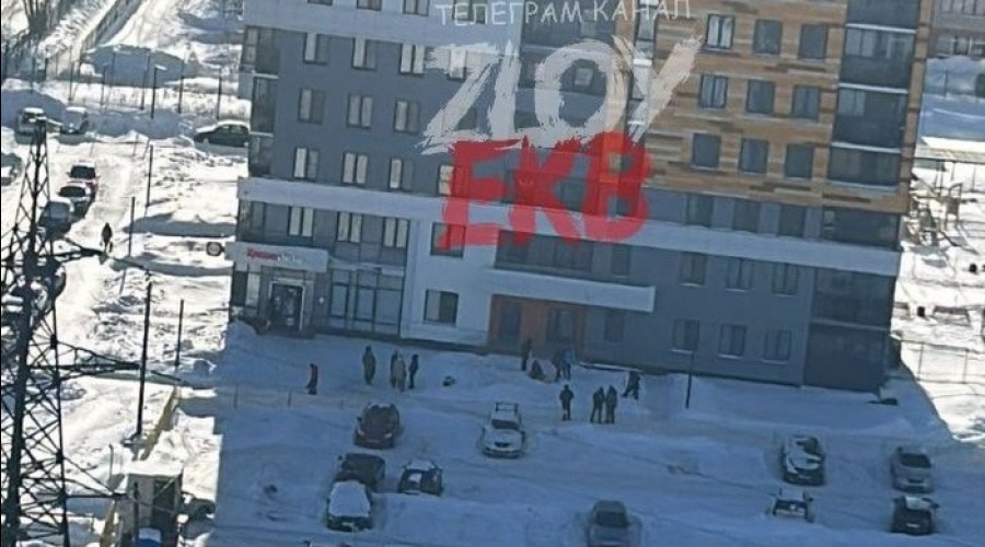 Молодая екатеринбурженка выпала с 20-ого этажа высотки. Ей удалось выжить