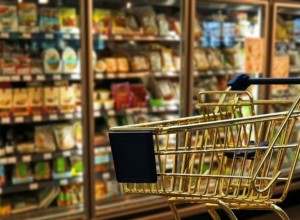 В Свердловской области значительно подорожал минимальный набор продуктов