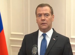 Медведев заявил, что людей, которые устроили теракт в Crocus City Hall, надо убить