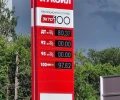Очередь на заправку может стать уважительной причиной опоздания на работу