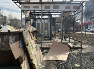 В Екатеринбурге выломали все остановки и киоски. А новые будут?