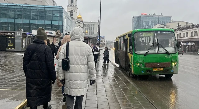 В Академическом шесть автобусов изменят свой маршрут