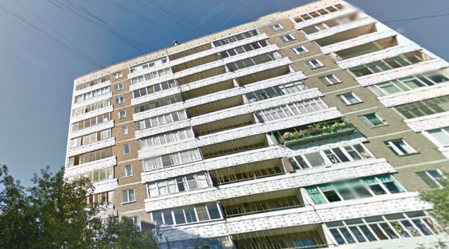На Старой Сортировке малыш застрял в оконной решётке