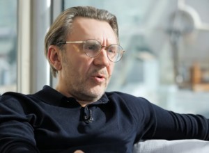 Сергей Шнуров прокомментировал публикацию «КП» о его переезде в Германию