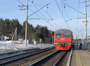 В Екатеринбурге малолетние зацеперы от страха сами позвонили в полицию прямо с поезда и «сдали» себя