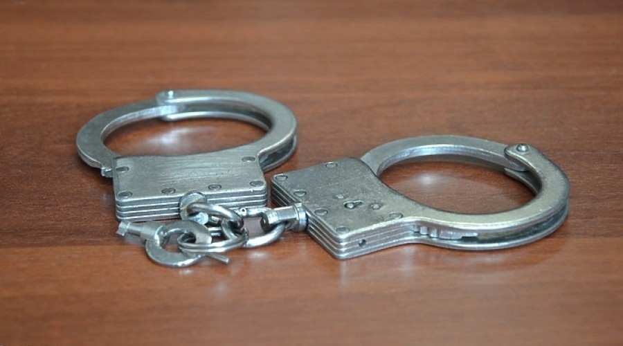 На Урале сотрудники ФСБ задержали замначальника собственной безопасности за взятки