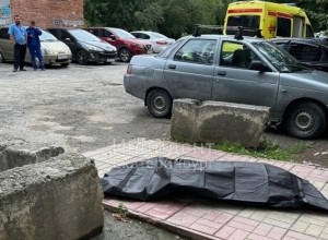 На Южном Автовокзале девушка выпала из окна и разбилась насмерть