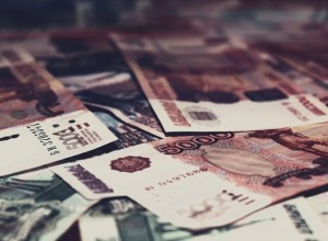 Сотрудник РЖД в поезде до Екатеринбурга украл у мужчины 2 миллиона рублей