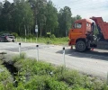 Иномарка с детьми угодила под «КамАЗ» по пути в Сысерть