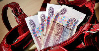 Средняя зарплата в Свердловской области превысила 92 тысячи рублей