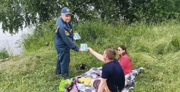Из свердловского водоема достали тело утонувшего
