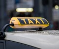 В Екатеринбурге таксист напал на двух девушек