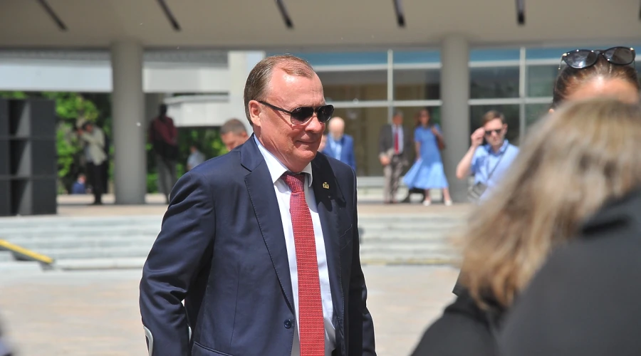 Мэр Екатеринбурга Алексей Орлов ушёл в отставку