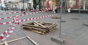 В Екатеринбурге закрыли для пешеходов улицу Вайнера