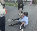 В Екатеринбурге самокатчик сбил трехлетнего ребенка, а после придавил