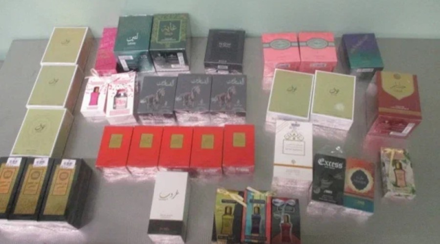 Уральские таможенники забрали у пассажира 36 килограммов духов «для родственников»